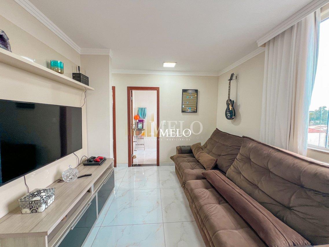 Belíssima casa a venda no TREVO por R$1.420.000,00 - Belo Horizonte - 