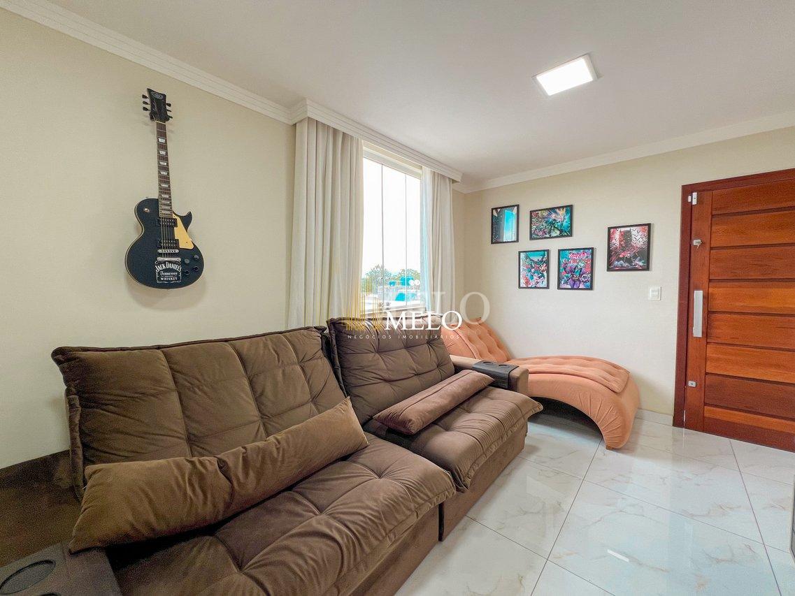 Belíssima casa a venda no TREVO por R$1.420.000,00 - Belo Horizonte - 