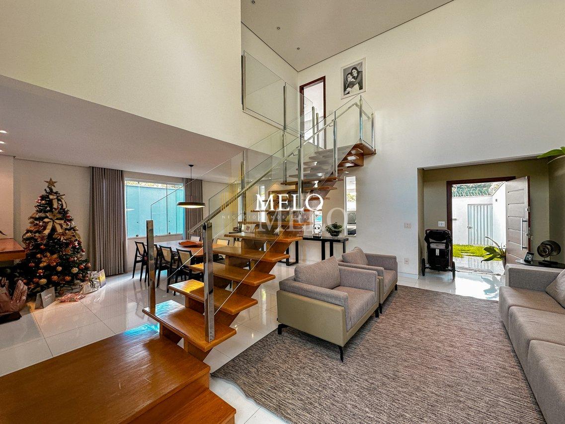 Belíssima casa de dois pavimentos a venda no Trevo por R$ 1.390.000,00 - Belo Horizonte - 