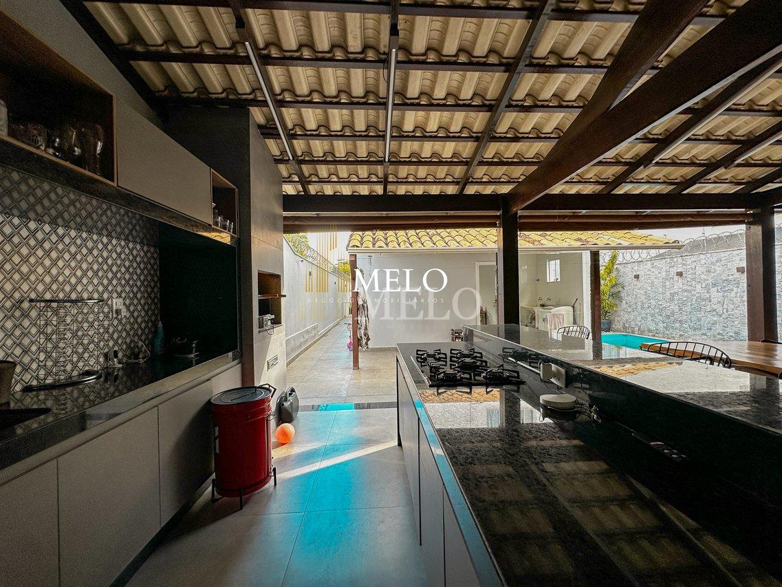 Belíssima casa de dois pavimentos a venda no Trevo por R$ 1.390.000,00 - Belo Horizonte - 
