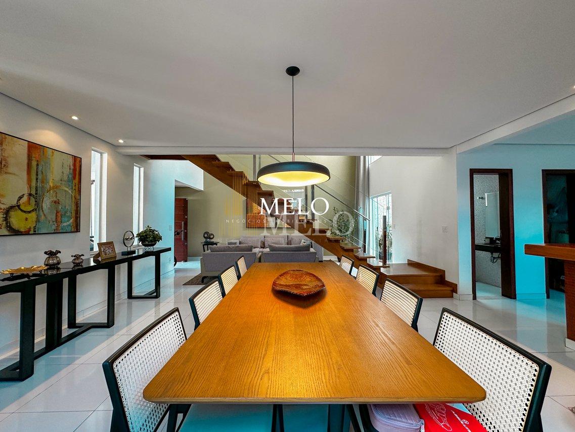 Belíssima casa de dois pavimentos a venda no Trevo por R$ 1.390.000,00 - Belo Horizonte - 