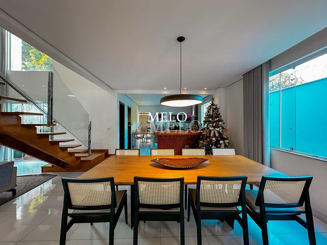 Belíssima casa de dois pavimentos a venda no Trevo por R$ 1.390.000,00 - Belo Horizonte - 