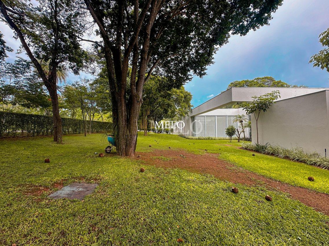 Belíssima Casa no condomínio amendoeiras a venda no por R$18.000.000,00 - Lagoa Santa - 