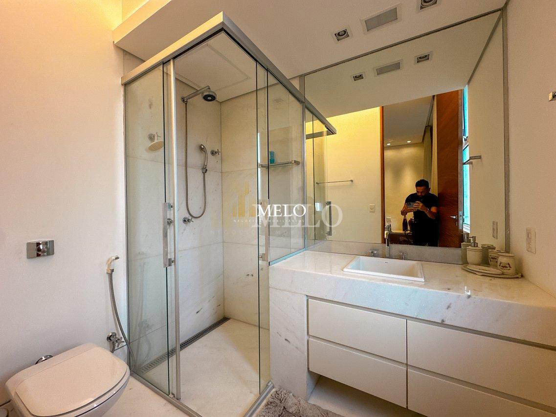 Belíssima Casa no condomínio amendoeiras a venda no por R$18.000.000,00 - Lagoa Santa - 