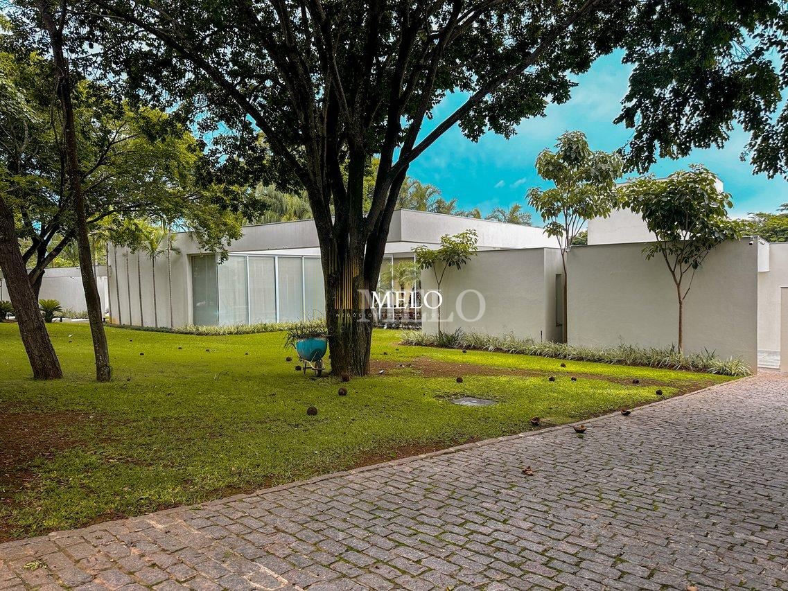 Belíssima Casa no condomínio amendoeiras a venda no por R$18.000.000,00 - Lagoa Santa - 