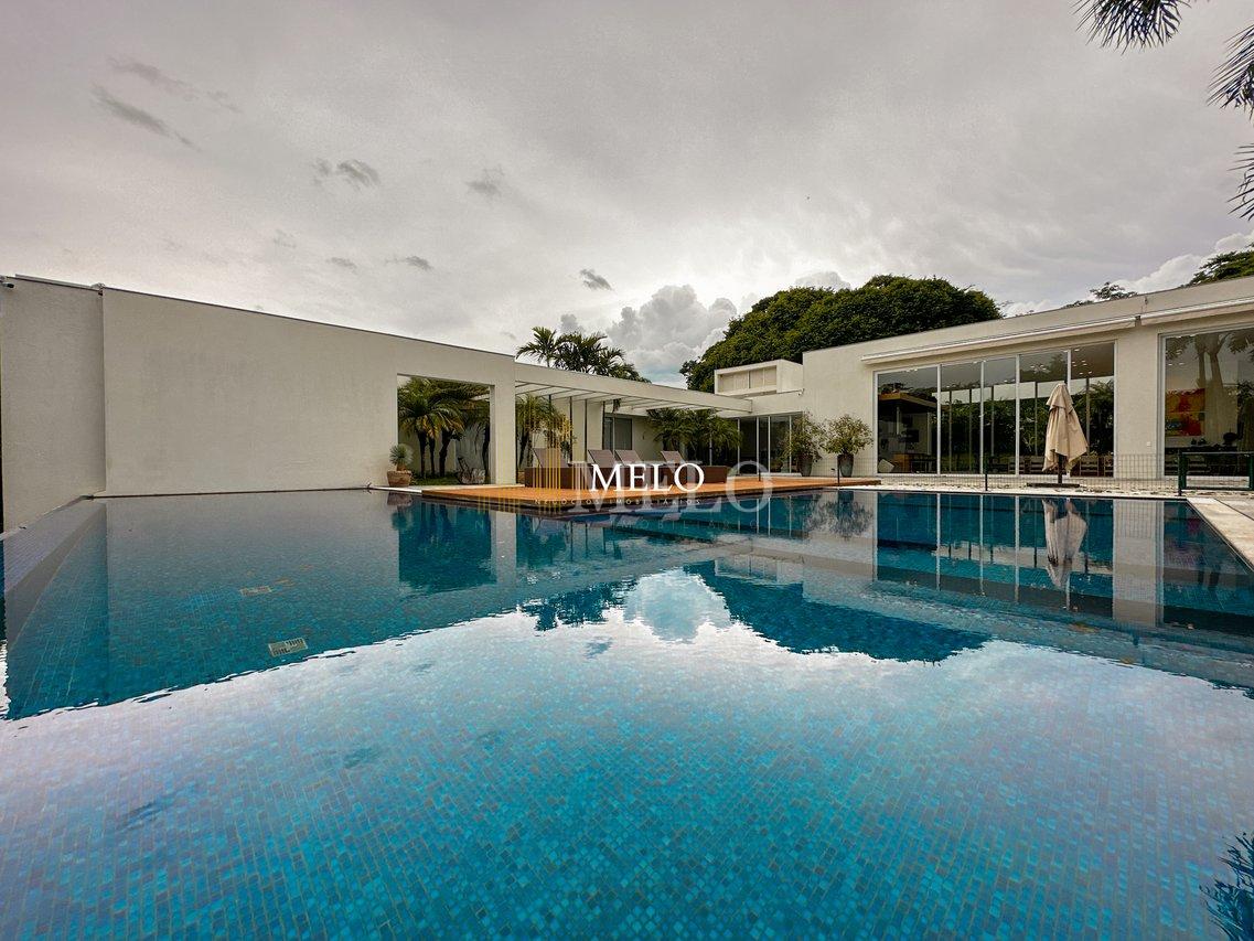 Belíssima Casa no condomínio amendoeiras a venda no por R$18.000.000,00 - Lagoa Santa - 