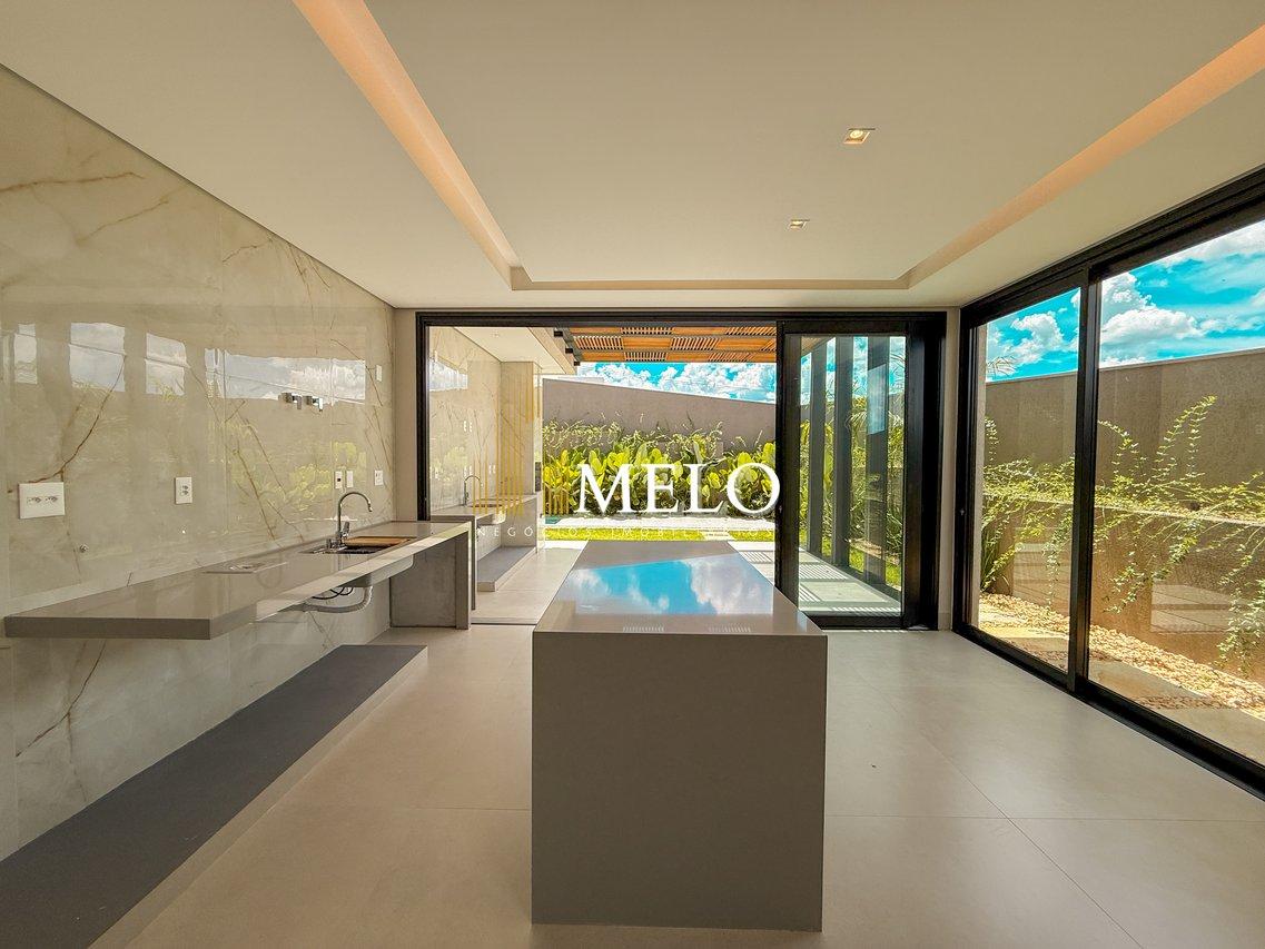 Linda Casa a Venda no Condomínio GranPark Toscana por R$ 2.100.000,00 - Vespasiano - 