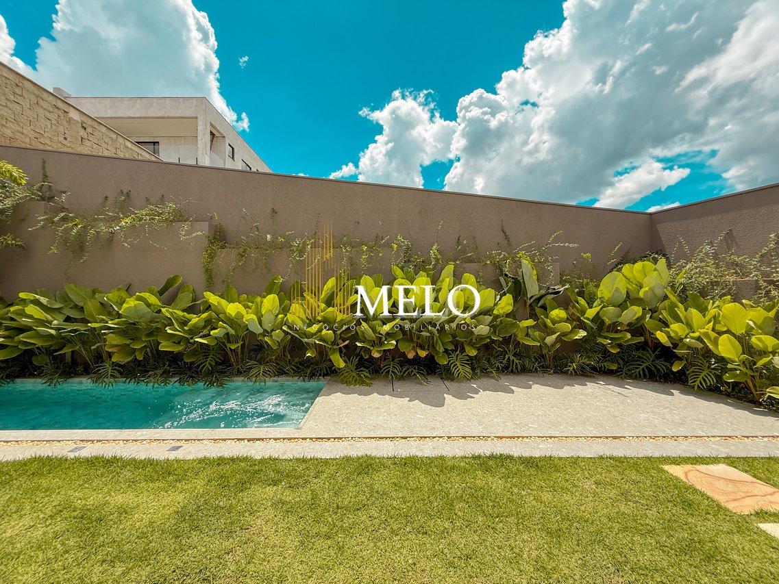 Linda Casa a Venda no Condomínio GranPark Toscana por R$ 2.100.000,00 - Vespasiano - 