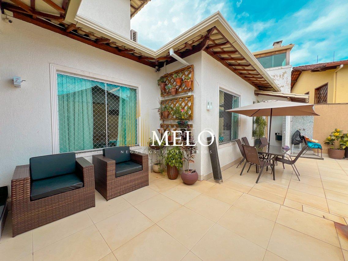 Belíssima casa a venda no Santa Amélia por R$1.450.000,00 - Belo Horizonte - 