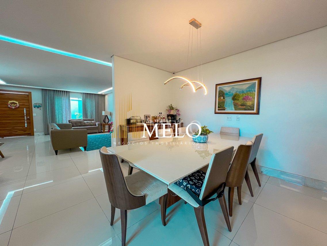Belíssima casa a venda no Santa Amélia por R$1.450.000,00 - Belo Horizonte - 
