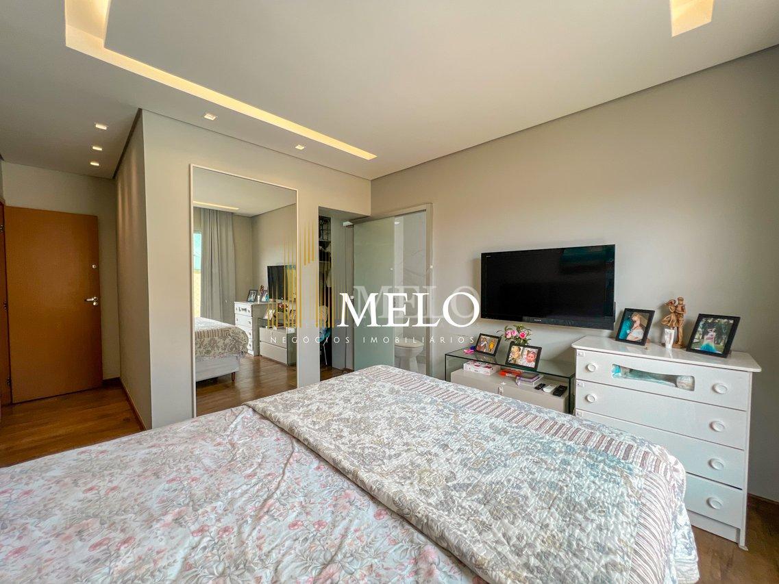 Belíssima casa a venda no Santa Amélia por R$1.450.000,00 - Belo Horizonte - 
