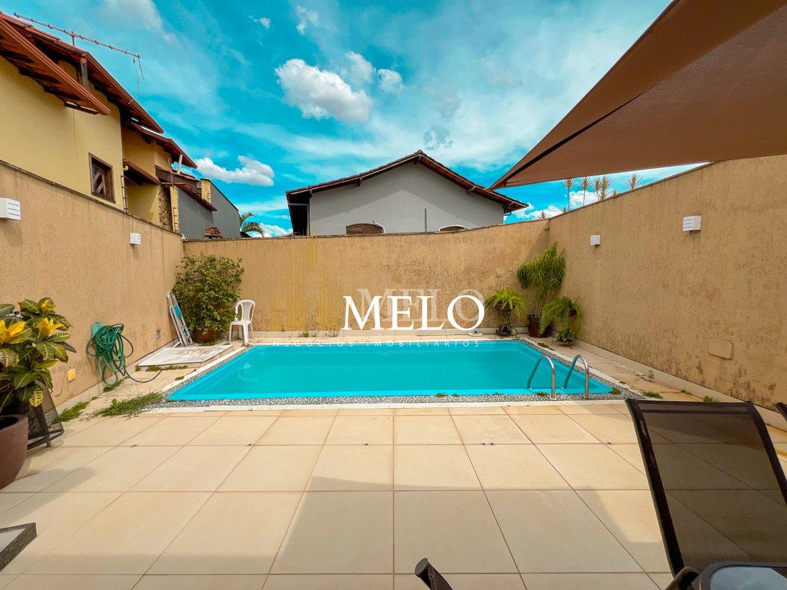Belíssima casa a venda no Santa Amélia por R$1.450.000,00 - Belo Horizonte - 