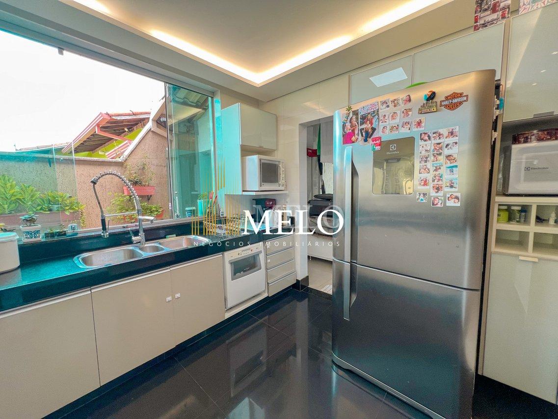 Belíssima casa a venda no Santa Amélia por R$1.450.000,00 - Belo Horizonte - 