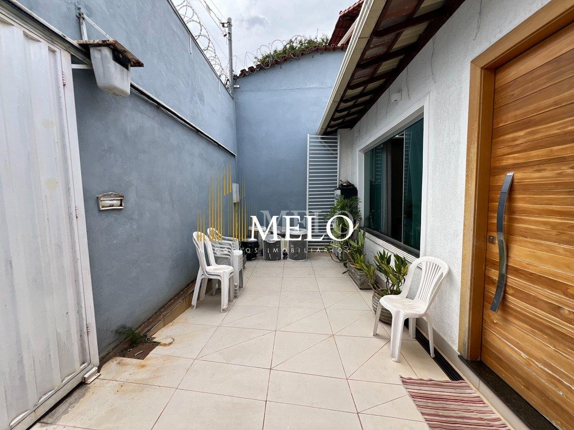 Belíssima casa a venda no Santa Amélia por R$1.450.000,00 - Belo Horizonte - 