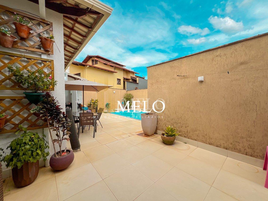 Belíssima casa a venda no Santa Amélia por R$1.450.000,00 - Belo Horizonte - 