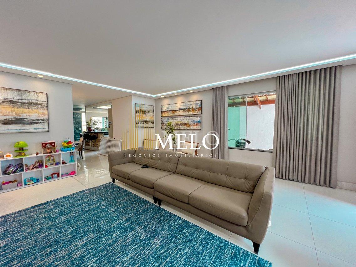 Belíssima casa a venda no Santa Amélia por R$1.450.000,00 - Belo Horizonte - 