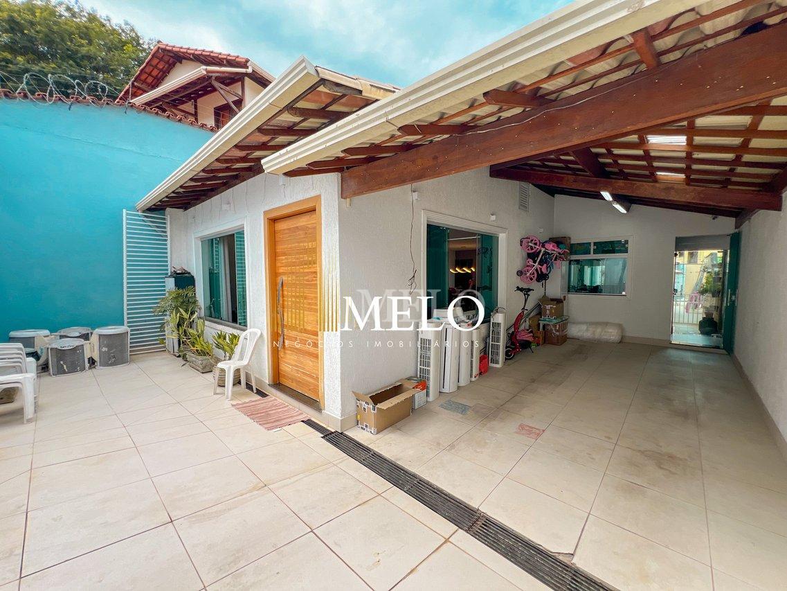 Belíssima casa a venda no Santa Amélia por R$1.450.000,00 - Belo Horizonte - 