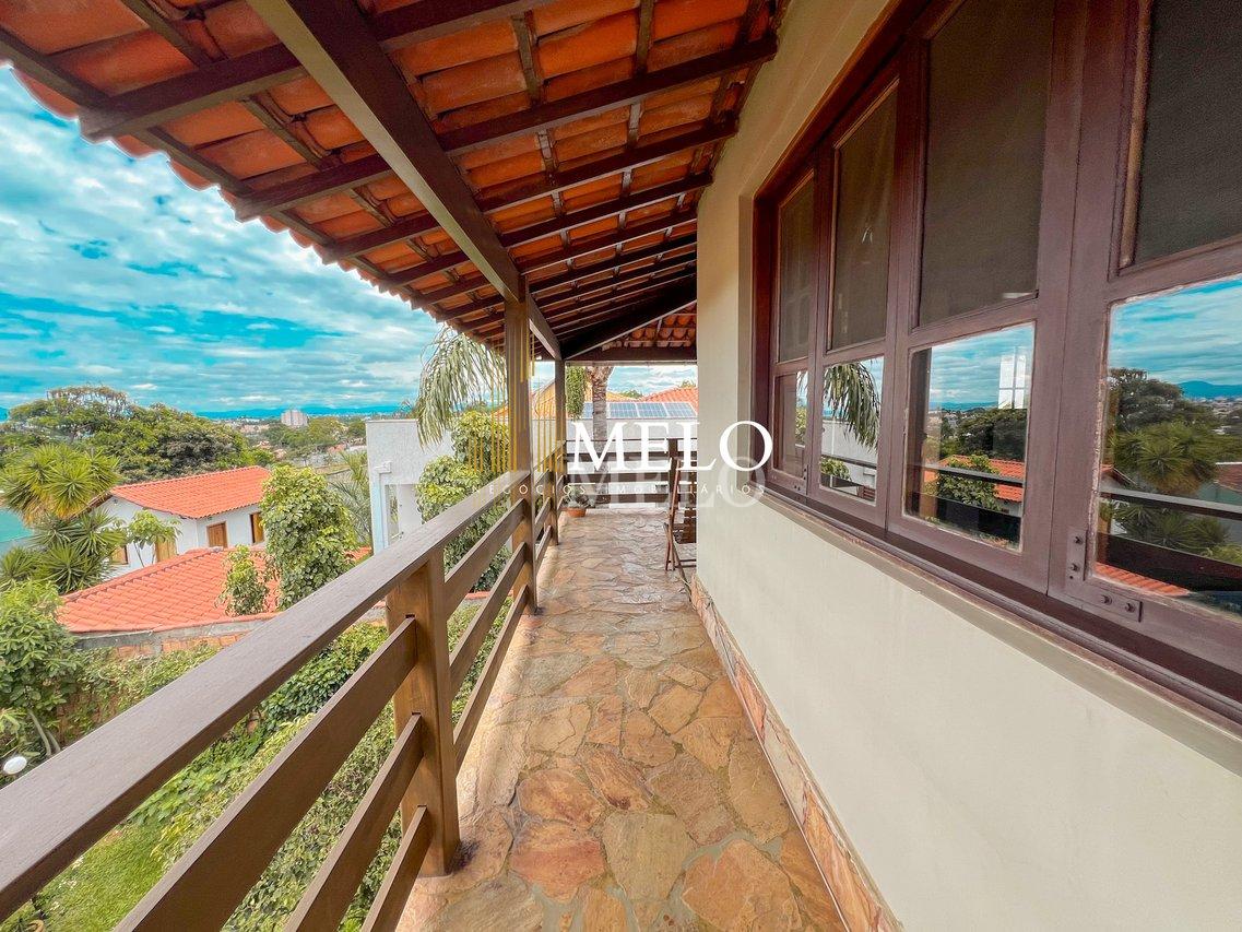 Belíssima Casa a venda no Bairro Garças por R$ 2.200.000,00!!! - Belo Horizonte - 