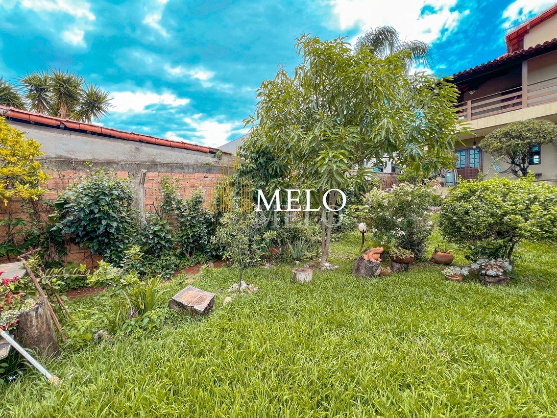 Belíssima Casa a venda no Bairro Garças por R$ 2.200.000,00!!! - Belo Horizonte - 