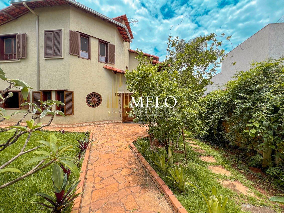 Belíssima Casa a venda no Bairro Garças por R$ 2.200.000,00!!! - Belo Horizonte - 