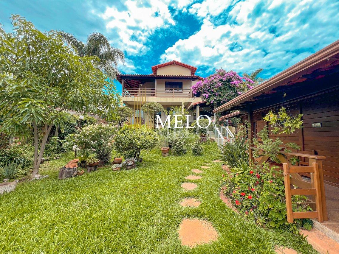 Belíssima Casa a venda no Bairro Garças por R$ 2.200.000,00!!! - Belo Horizonte - 