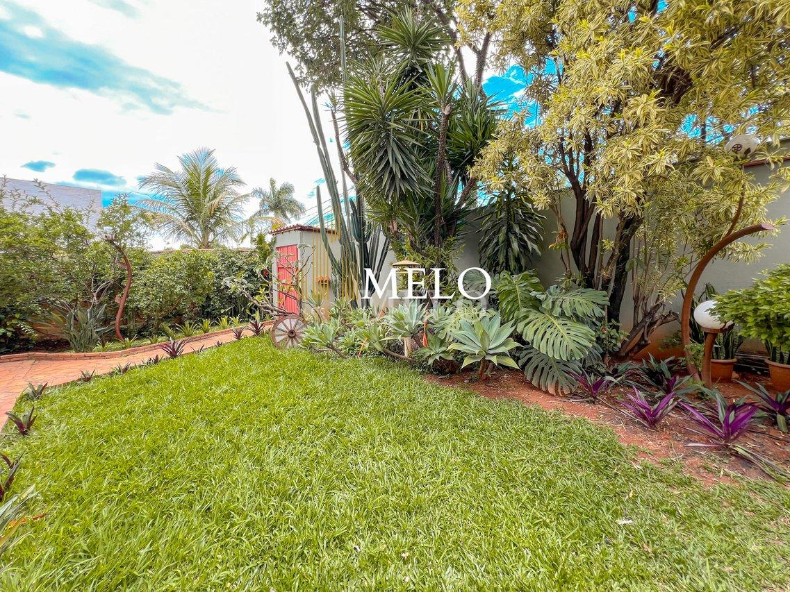 Belíssima Casa a venda no Bairro Garças por R$ 2.200.000,00!!! - Belo Horizonte - 