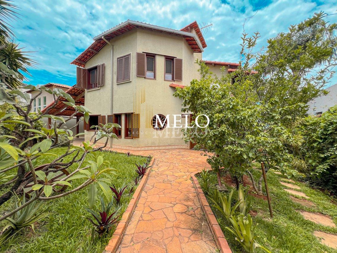 Belíssima Casa a venda no Bairro Garças por R$ 2.200.000,00!!! - Belo Horizonte - 