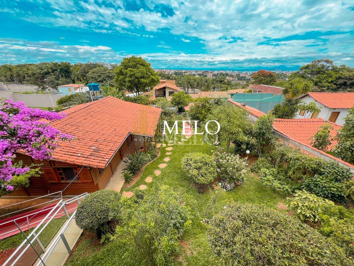 Belíssima Casa a venda no Bairro Garças por R$ 2.200.000,00!!! - Belo Horizonte - 