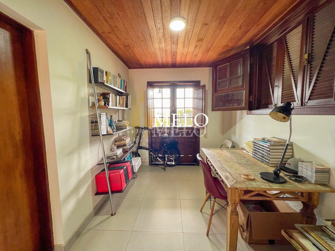 Belíssima Casa a venda no Bairro Garças por R$ 2.200.000,00!!! - Belo Horizonte - 