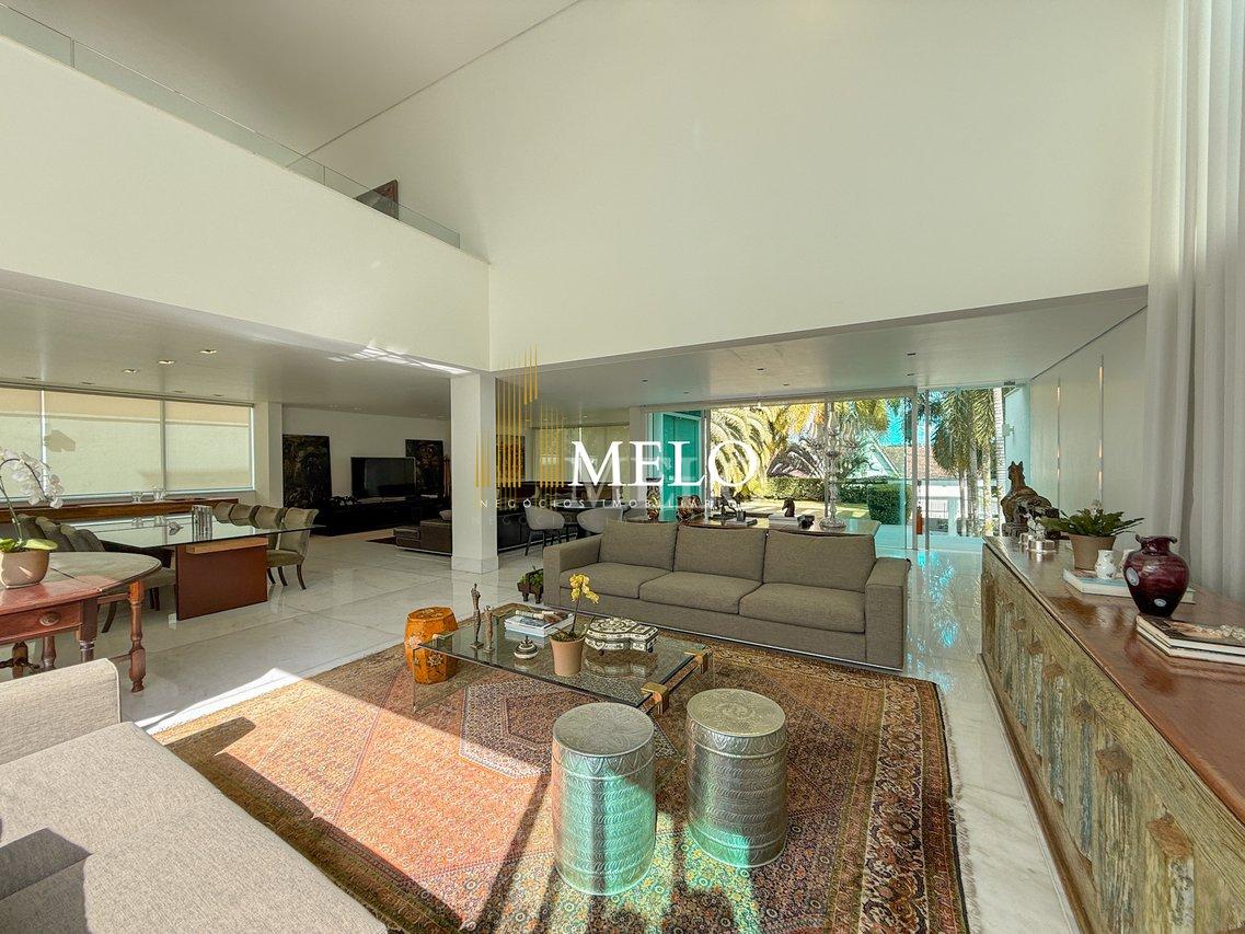 Belíssima casa à Venda no Bandeirantes por R$ 5.500.000,00 - Belo Horizonte - 
