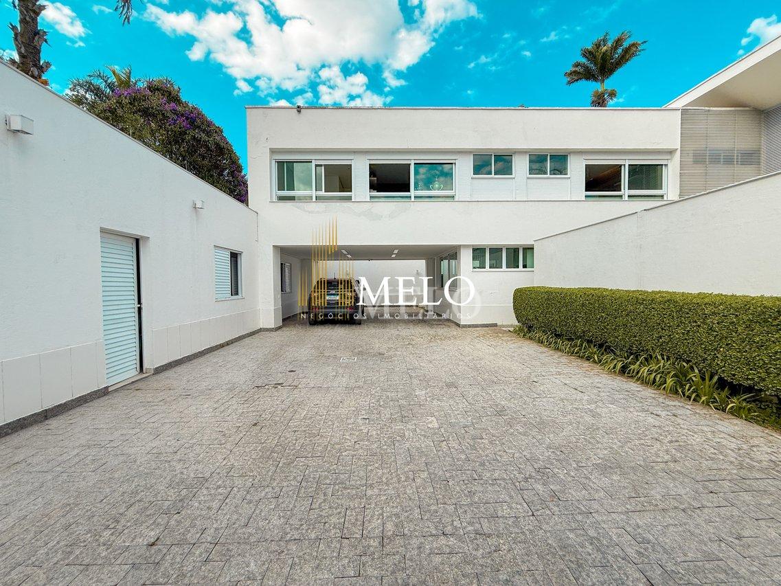 Belíssima casa à Venda no Bandeirantes por R$ 5.500.000,00 - Belo Horizonte - 
