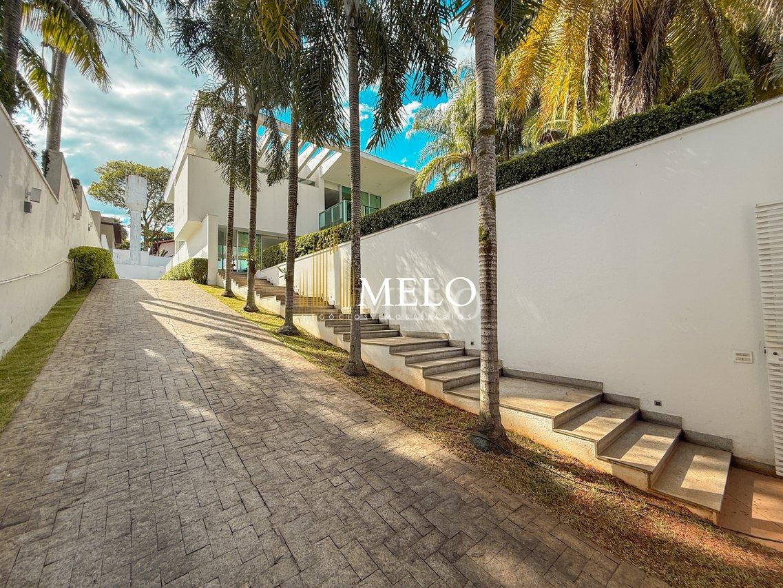 Belíssima casa à Venda no Bandeirantes por R$ 5.500.000,00 - Belo Horizonte - 