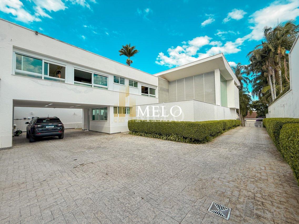 Belíssima casa à Venda no Bandeirantes por R$ 5.500.000,00 - Belo Horizonte - 