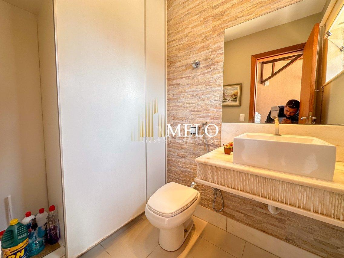 Linda Casa à Venda no bairro Santa Branca por R$1.990.000,00 - Belo Horizonte - 
