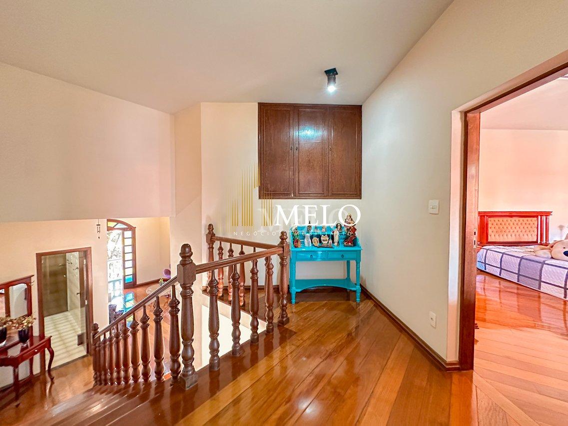 Linda Casa à Venda no bairro Santa Branca por R$1.990.000,00 - Belo Horizonte - 