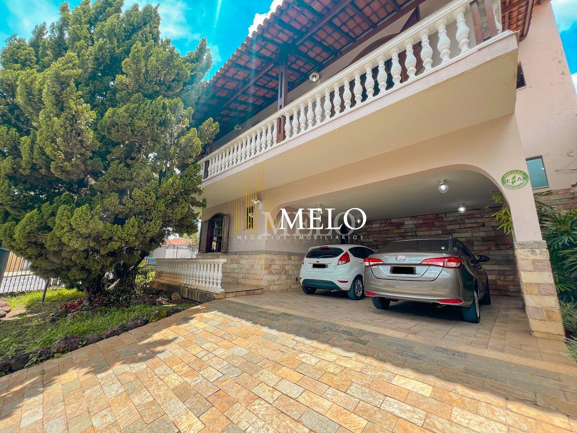 Linda Casa à Venda no bairro Santa Branca por R$1.990.000,00 - Belo Horizonte - 