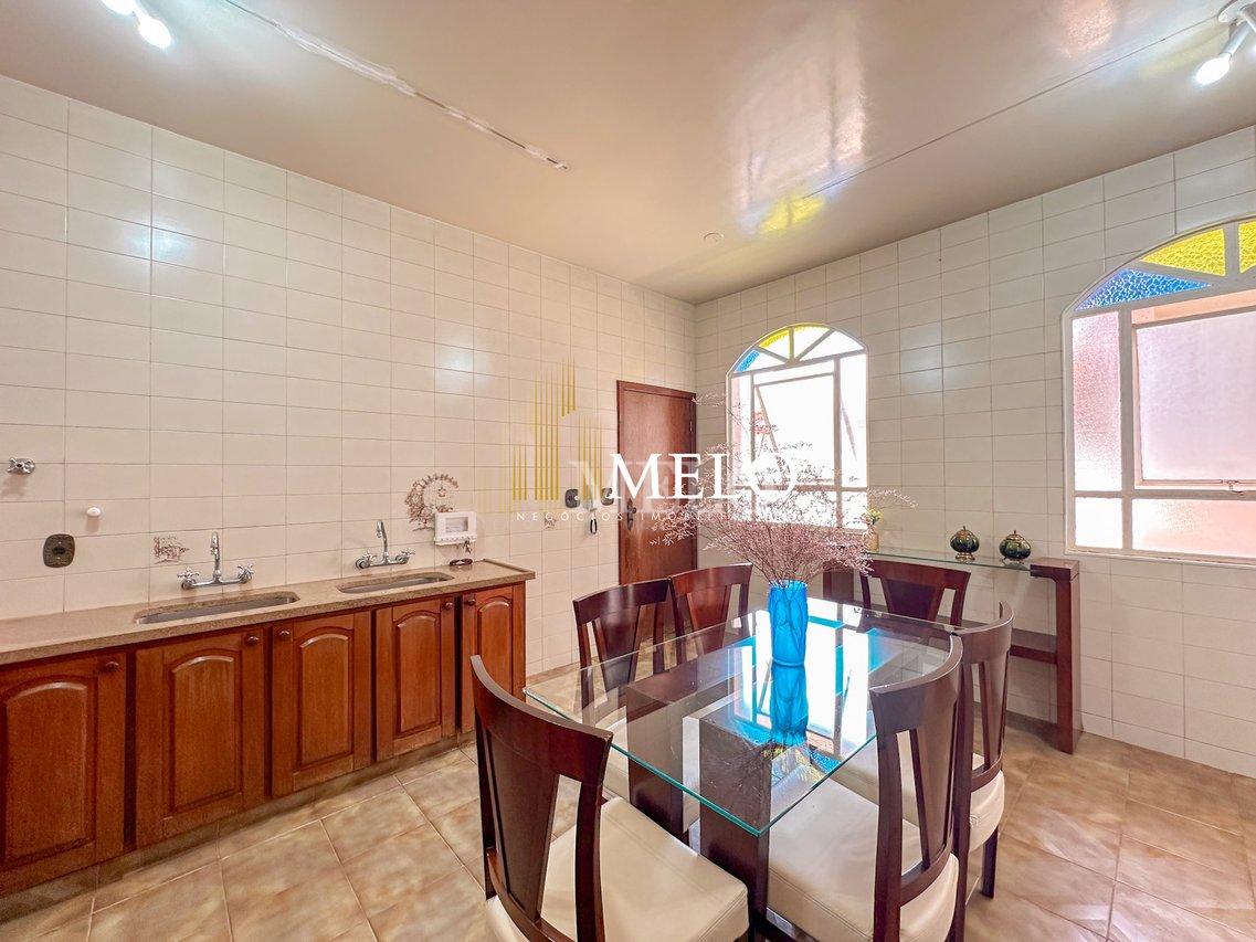 Linda Casa à Venda no bairro Santa Branca por R$1.990.000,00 - Belo Horizonte - 