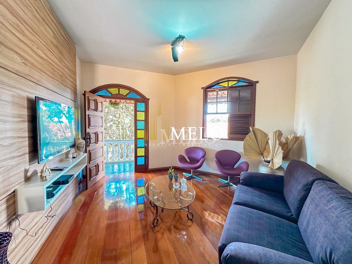 Linda Casa à Venda no bairro Santa Branca por R$1.990.000,00 - Belo Horizonte - 