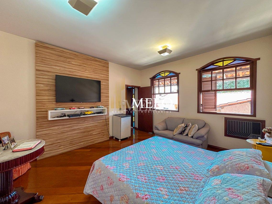 Linda Casa à Venda no bairro Santa Branca por R$1.990.000,00 - Belo Horizonte - 