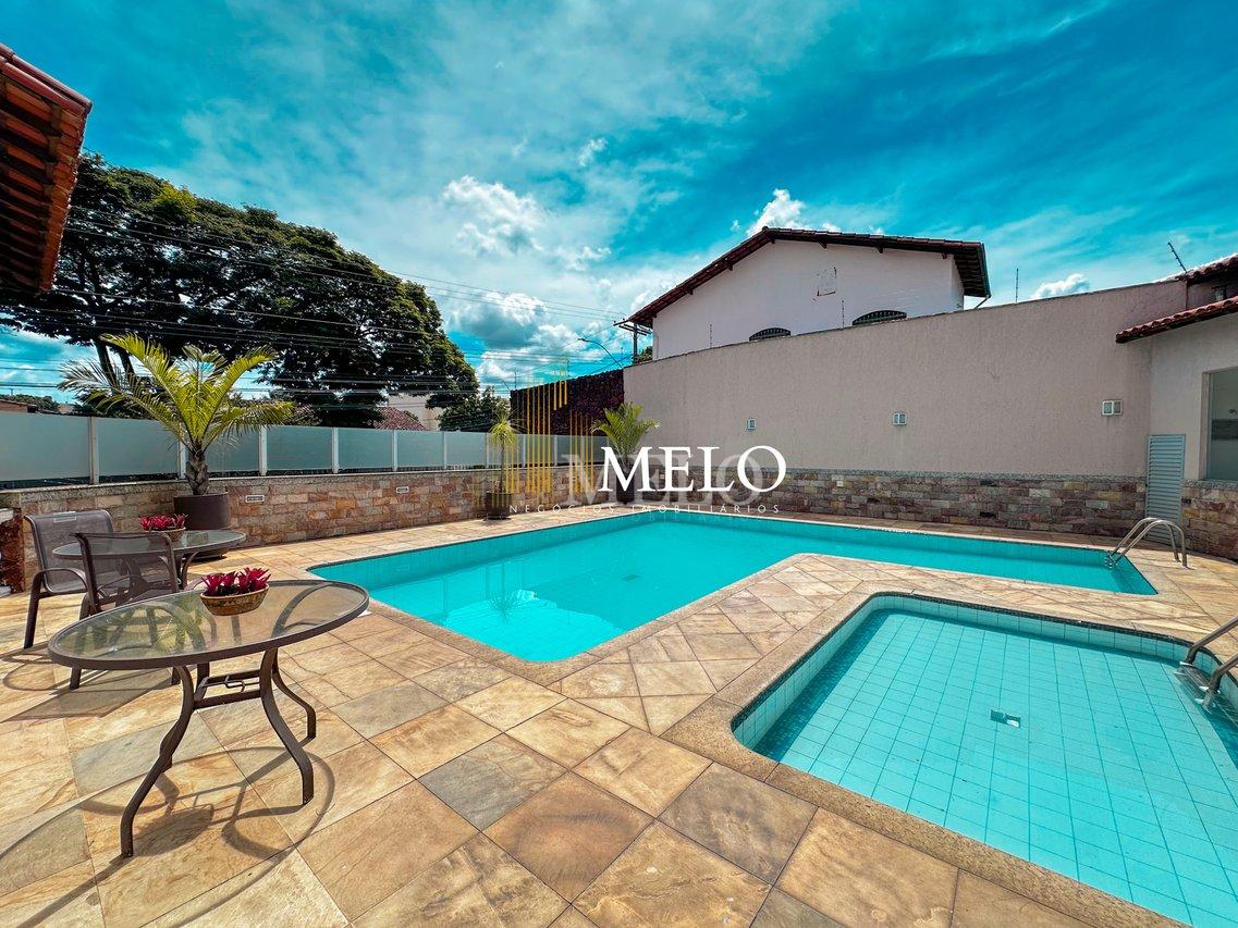 Linda Casa à Venda no bairro Santa Branca por R$1.990.000,00 - Belo Horizonte - 