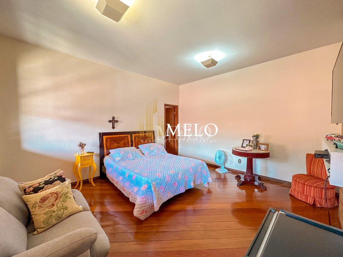 Linda Casa à Venda no bairro Santa Branca por R$1.990.000,00 - Belo Horizonte - 