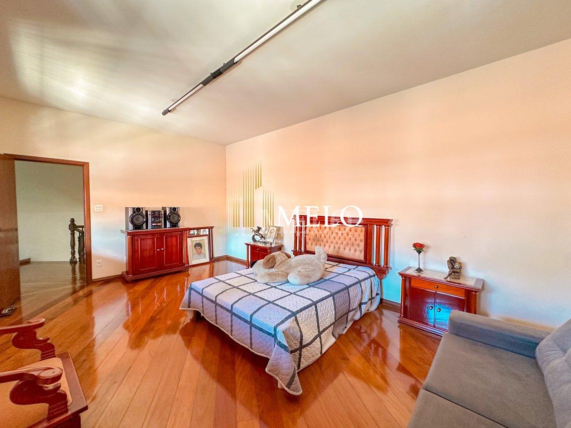 Linda Casa à Venda no bairro Santa Branca por R$1.990.000,00 - Belo Horizonte - 