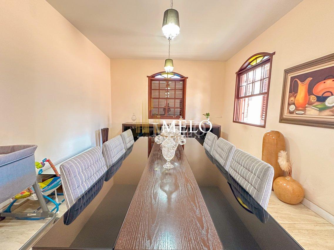 Linda Casa à Venda no bairro Santa Branca por R$1.990.000,00 - Belo Horizonte - 