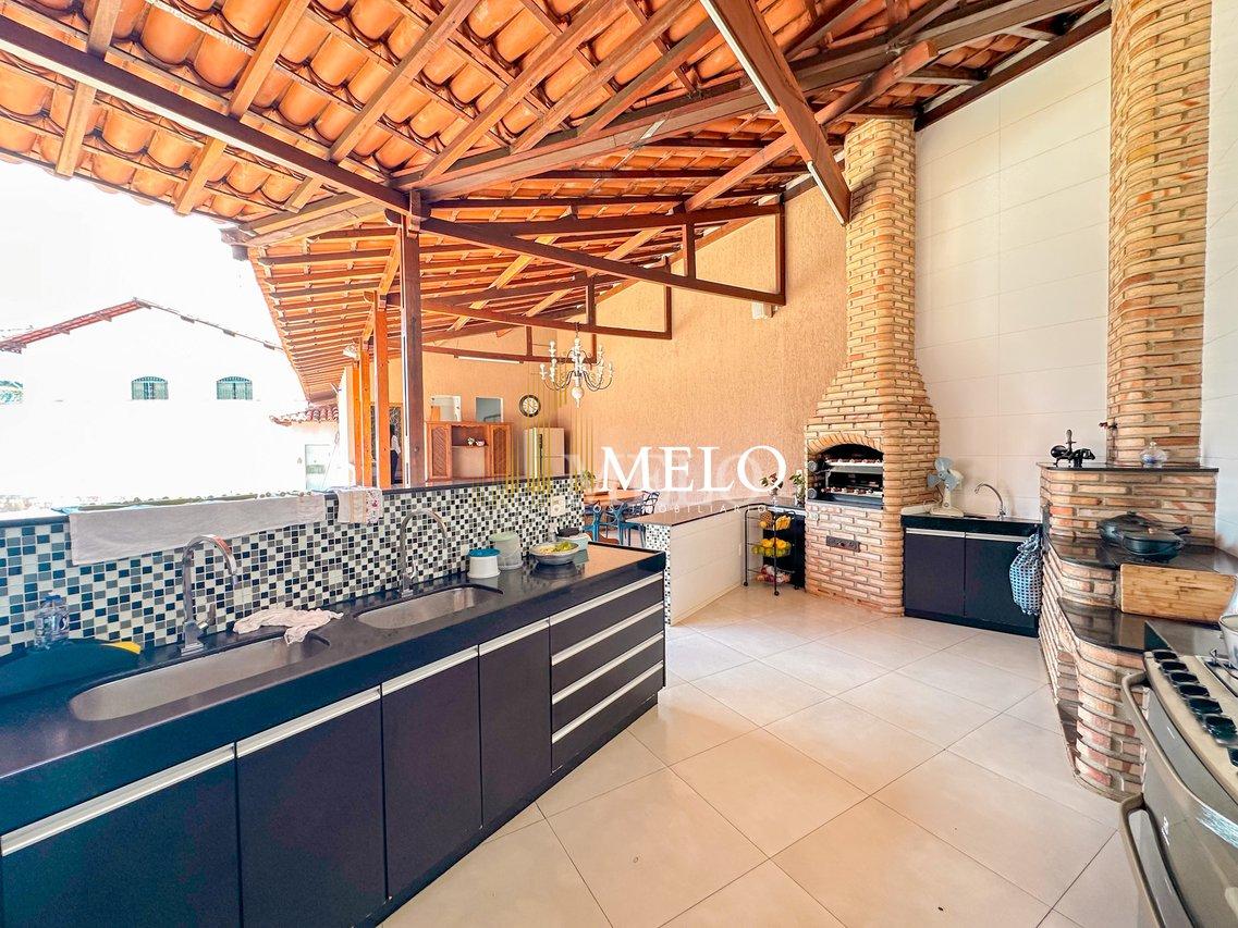 Linda Casa à Venda no bairro Santa Branca por R$1.990.000,00 - Belo Horizonte - 