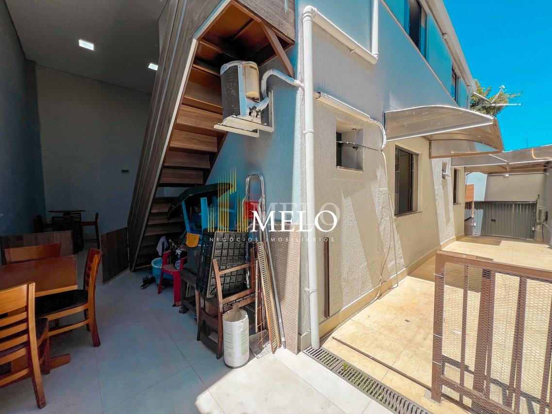 Belíssima casa a venda no Santa Amélia - Belo Horizonte - 