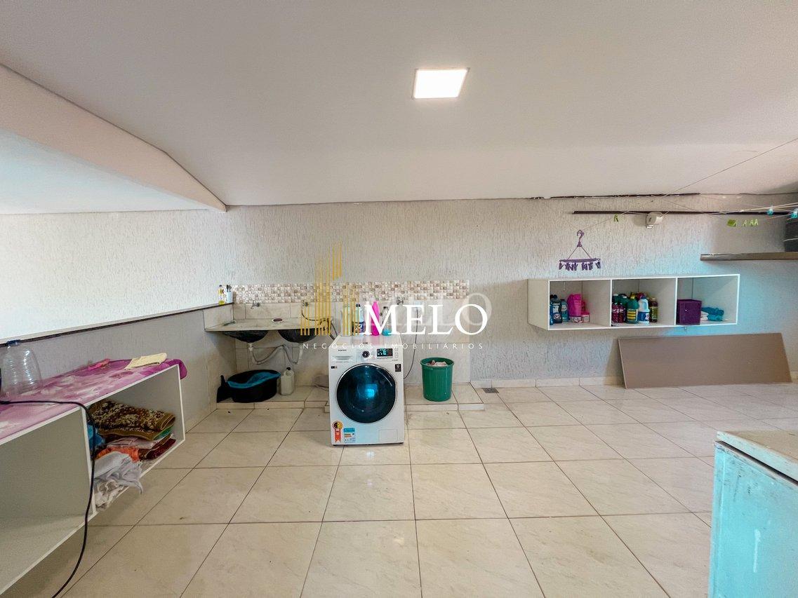 Belíssima casa a venda no Santa Amélia - Belo Horizonte - 