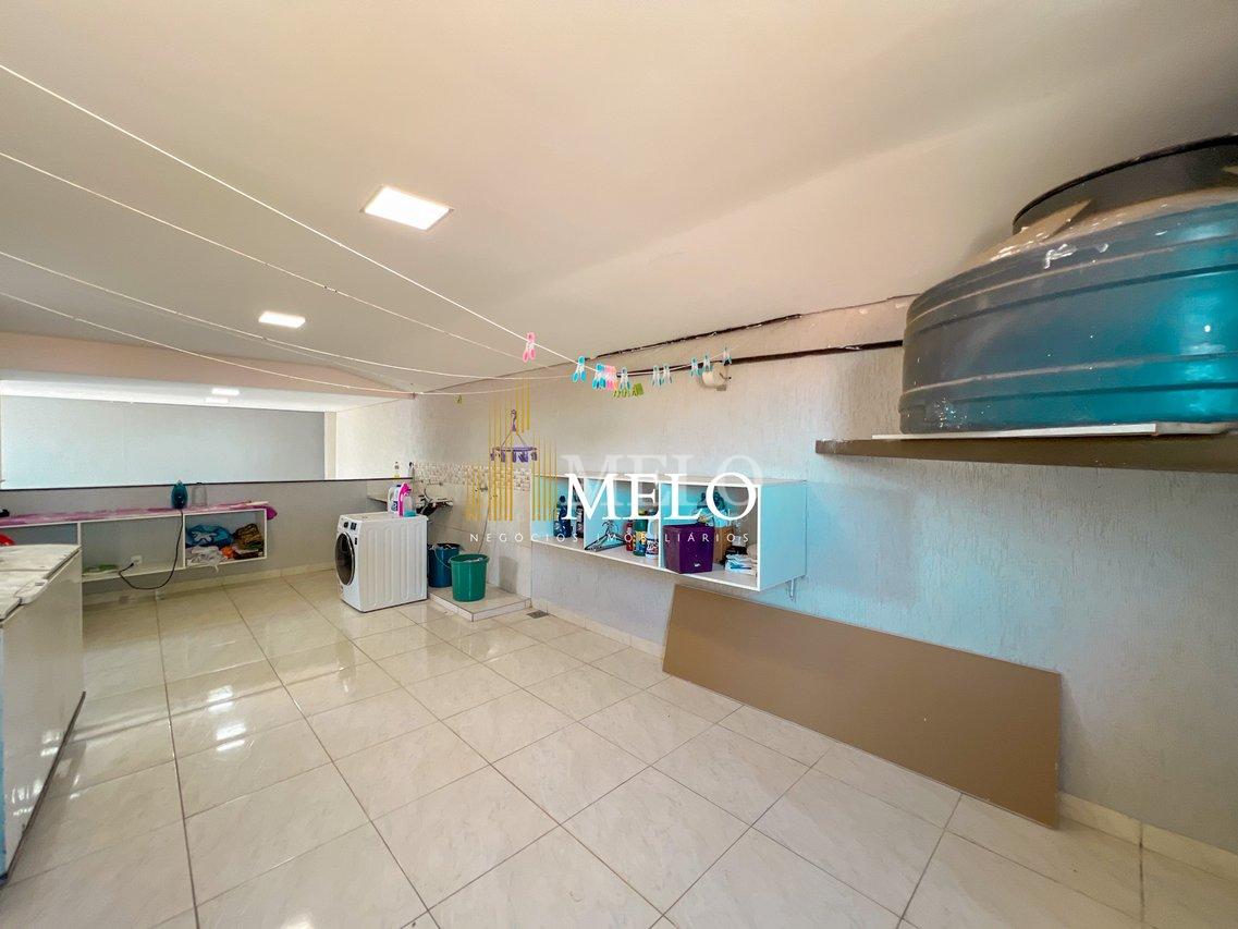 Belíssima casa a venda no Santa Amélia - Belo Horizonte - 