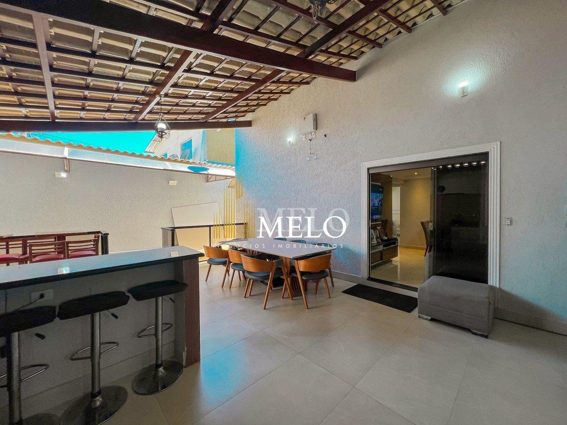 Belíssima casa a venda no Santa Amélia - Belo Horizonte - 