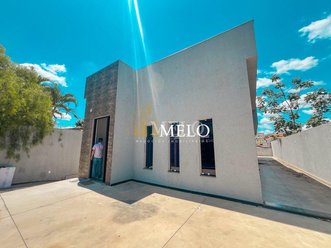 Belíssima casa a venda no Santa Amélia por R$1.480.000,00 - Belo Horizonte - 