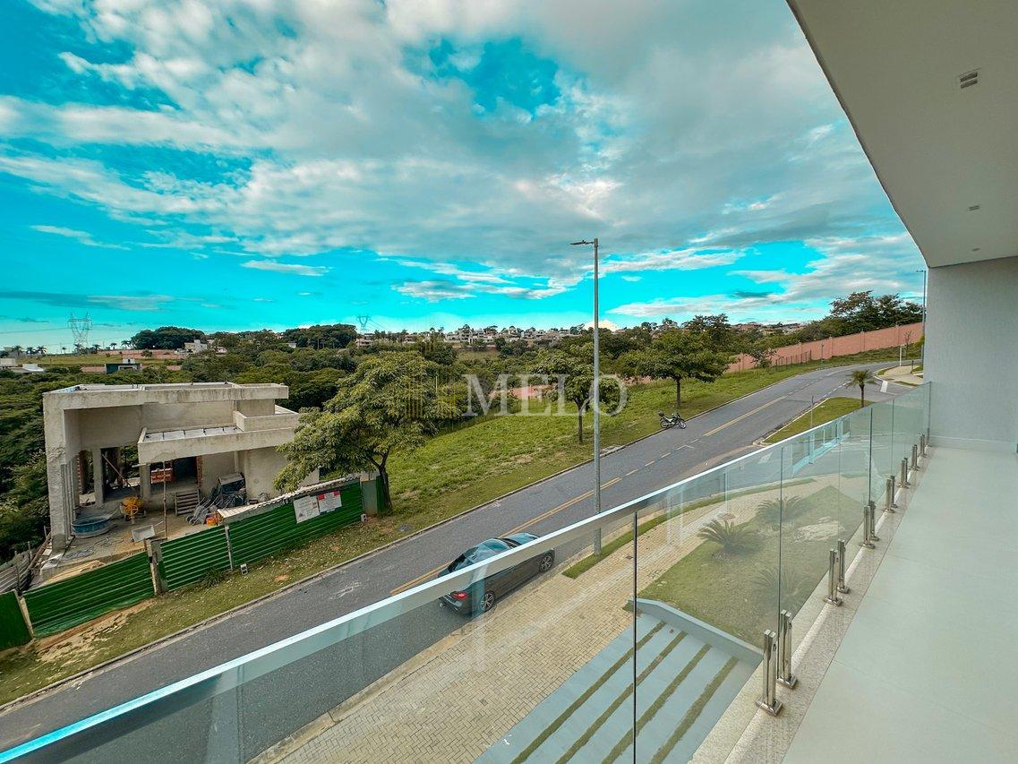 Lindíssima casa em Alphaville Vespasiano por R$35.000,00 Locação Rua Alvarenga Vespasiano - 